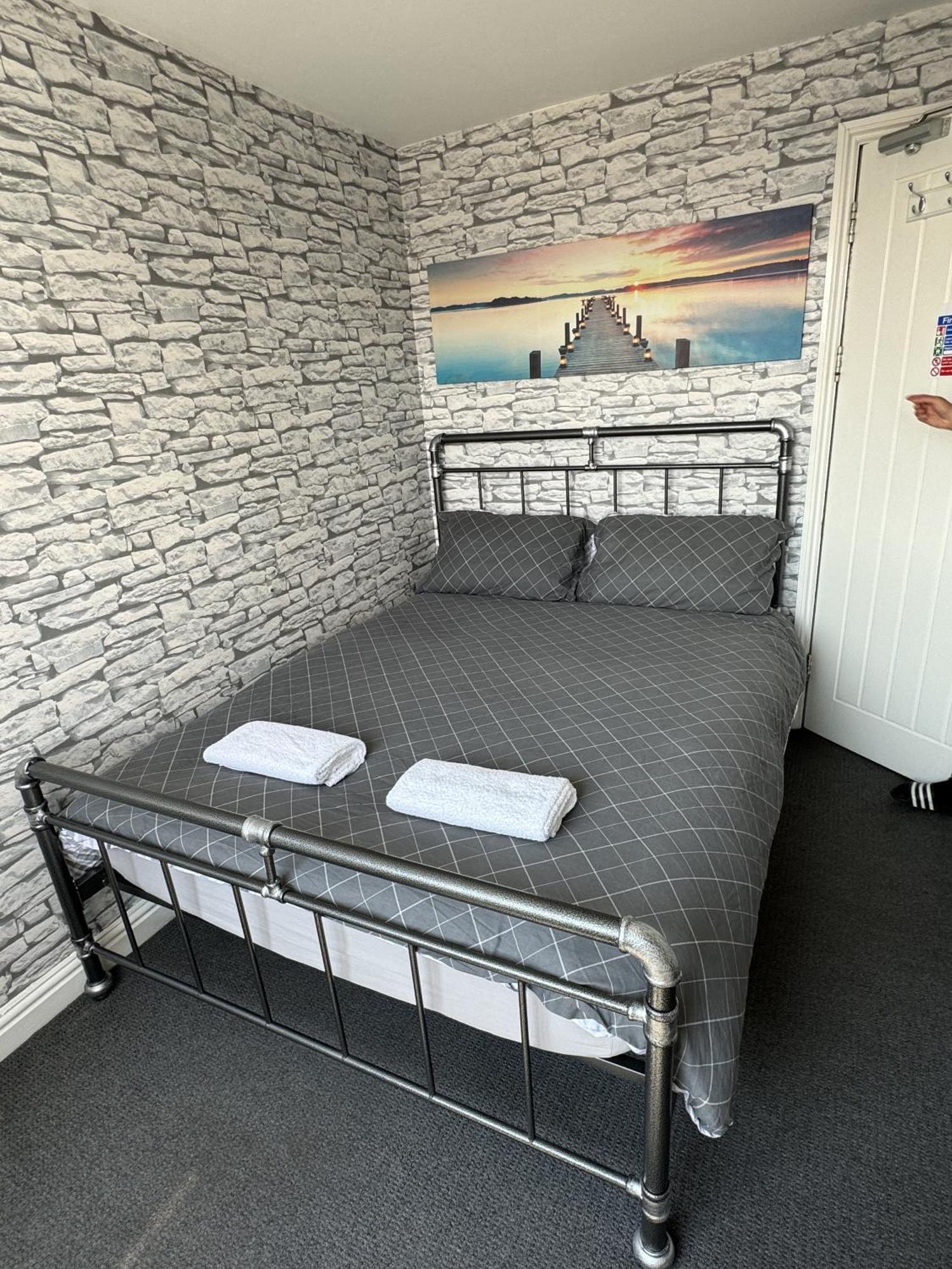Shore Lodge New Quay Esterno foto