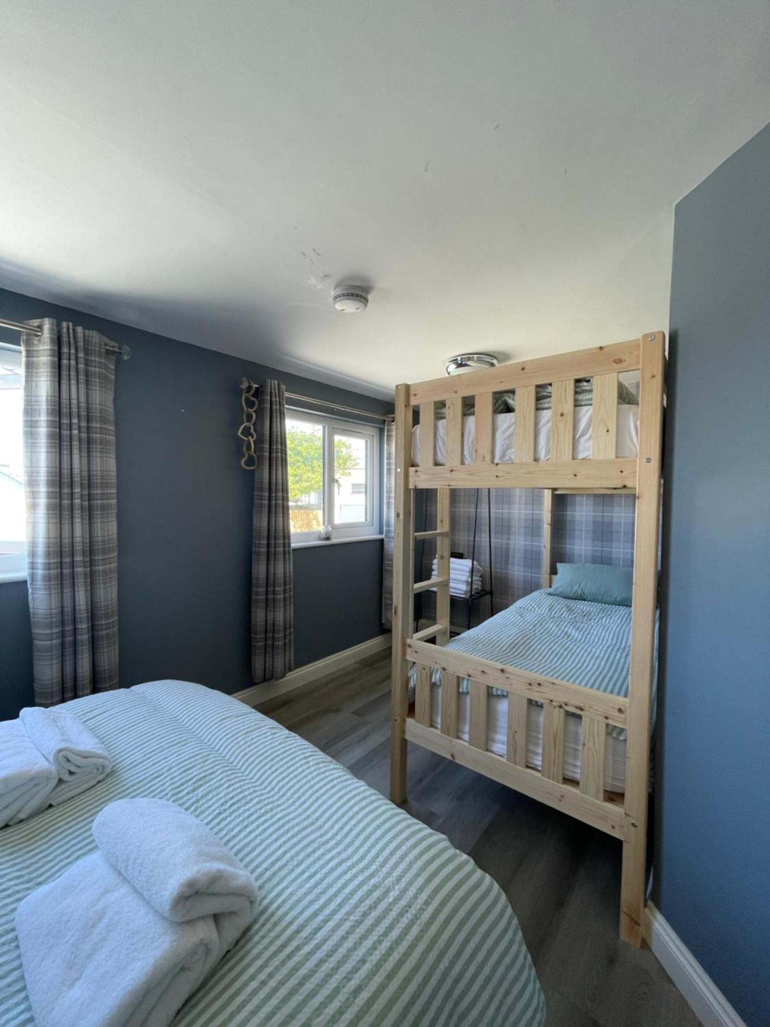 Shore Lodge New Quay Esterno foto