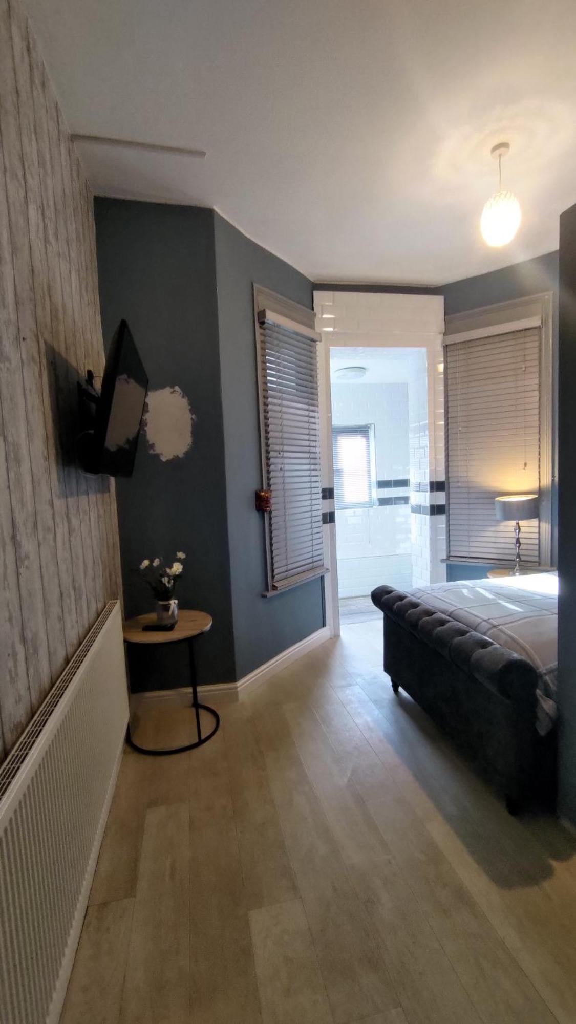 Shore Lodge New Quay Esterno foto