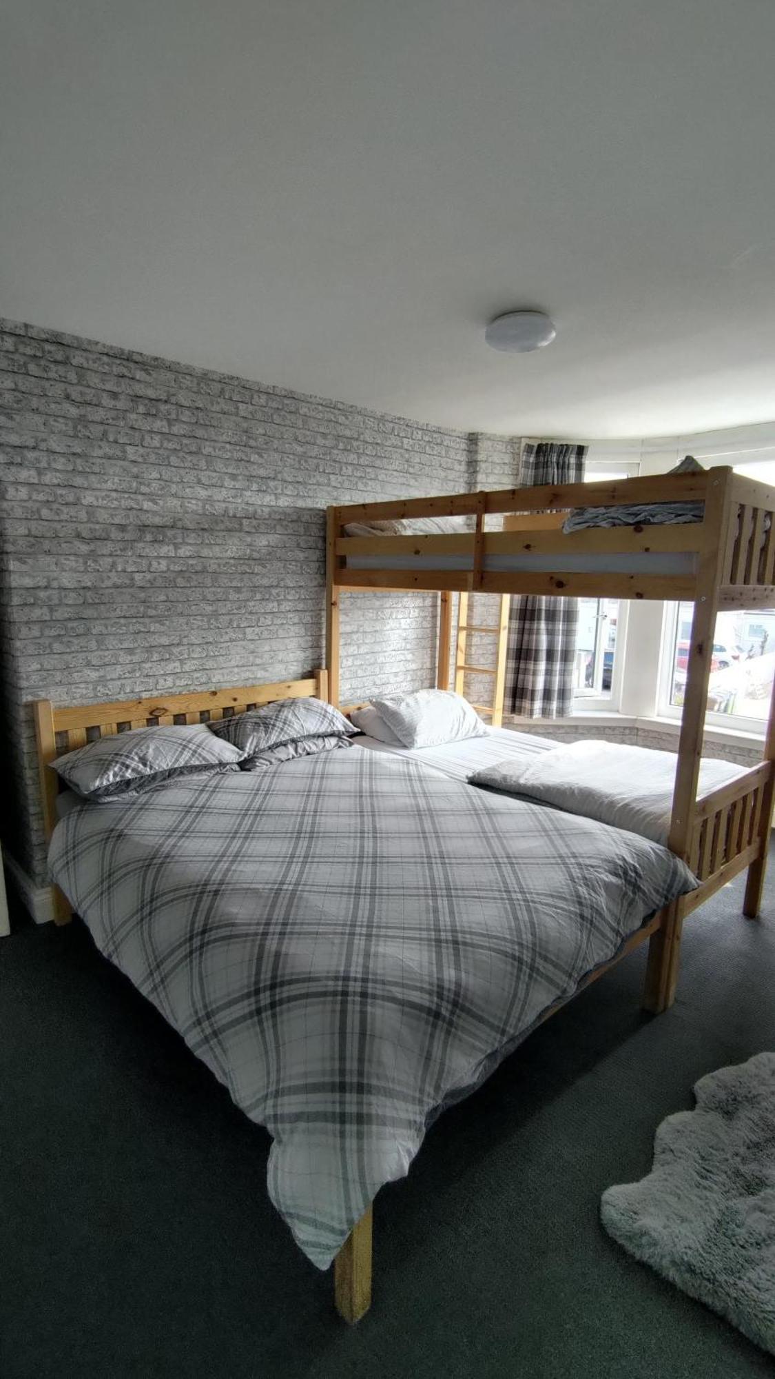 Shore Lodge New Quay Esterno foto